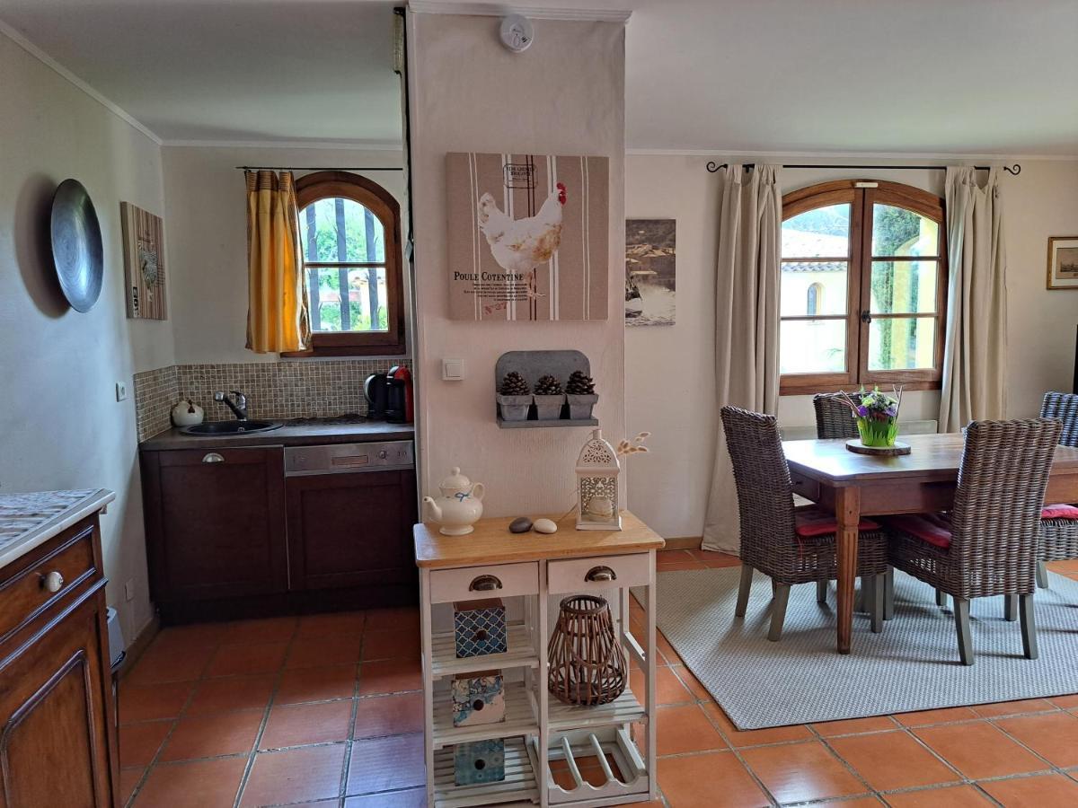 Rez De Jardin Presqu'ile De Giens Appartement