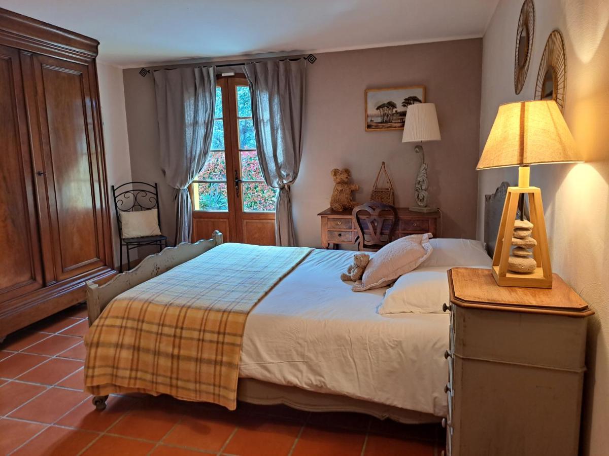 Apartment Rez De Jardin Presqu'ile De Giens Hyeres